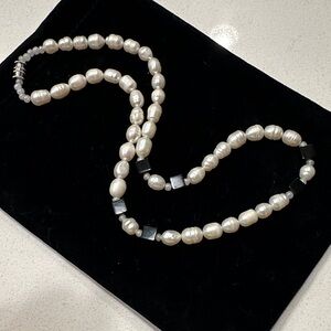 Elegant Freshwater Pearls and Black Onyx Necklace